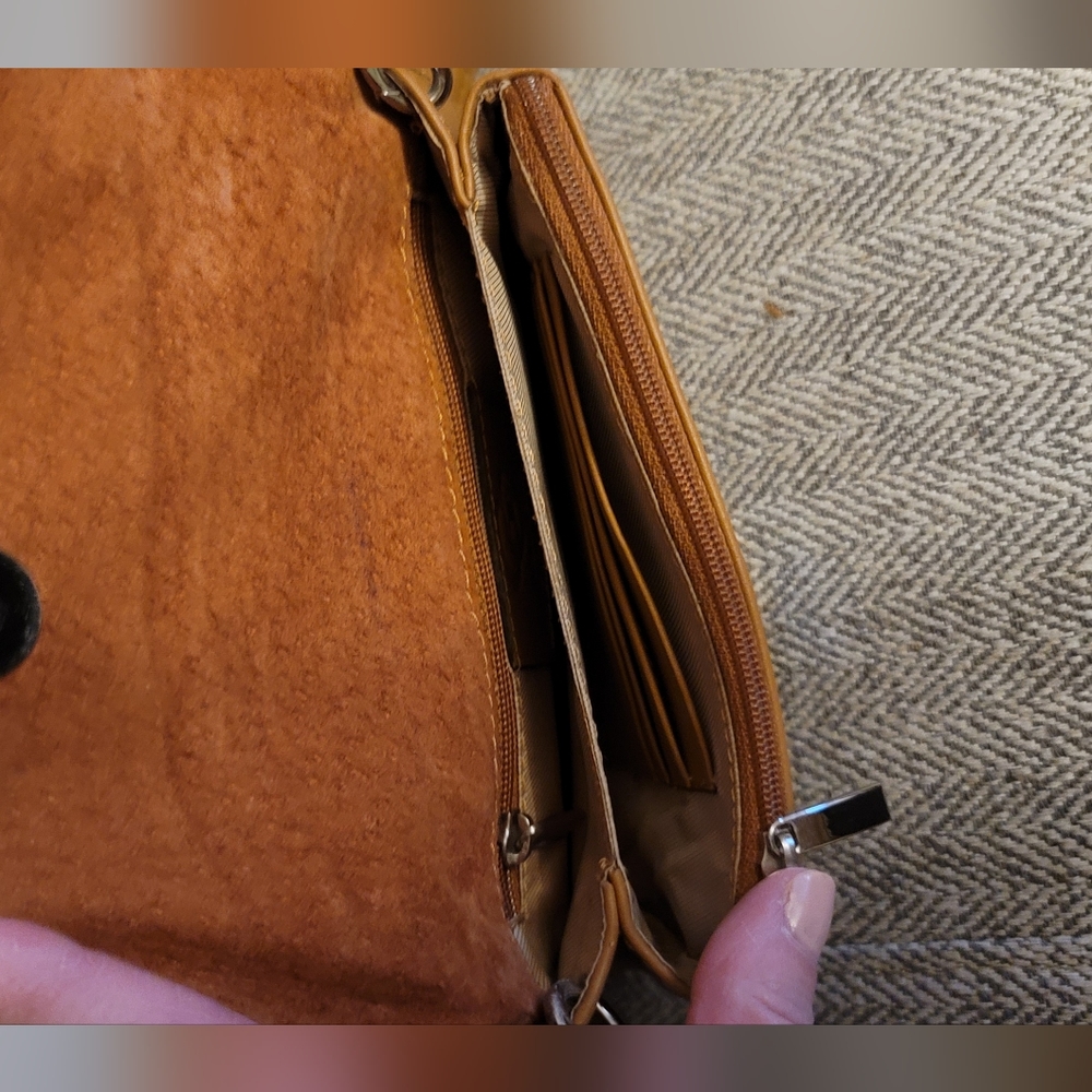 Gianni Conti small crossbody bag. Tan color, leather - Picture 6 of 9